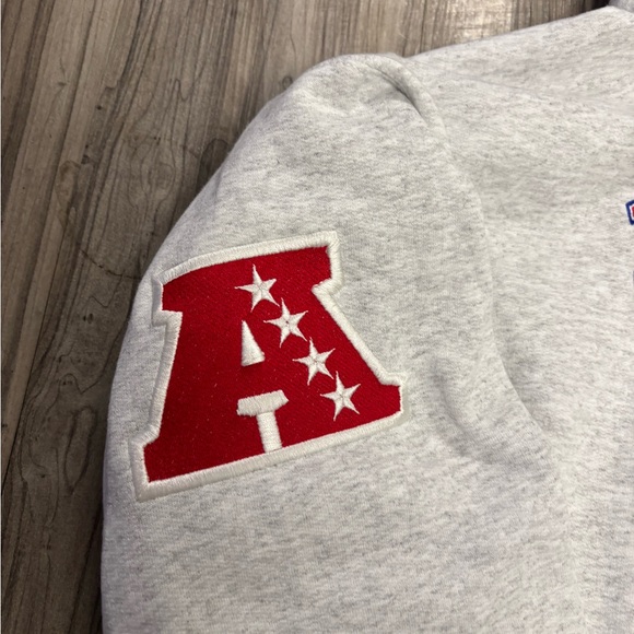 ๐ฅ Custom Embroidered Buffalo Bills Hoodie Full chest logo and both shoulders ๐ฅ - Picture 3 of 7